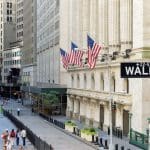 Solana conquiert Wall Street : un fonds boursier bat des records, mais le cours chute Solana conquiert Wall Street : un fonds boursier bat des records, mais le cours chute