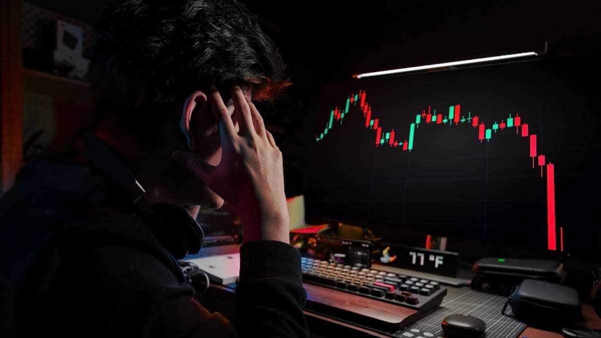 Pression de vente extrême sur le bitcoin : un indicateur signale une formation imminente d’un plancher de prix