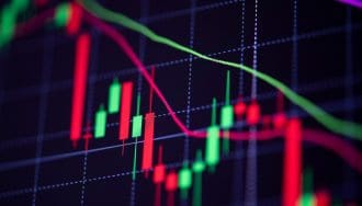 4 cryptomonnaies s’effondrent après leur retrait par la plus grande plateforme crypto