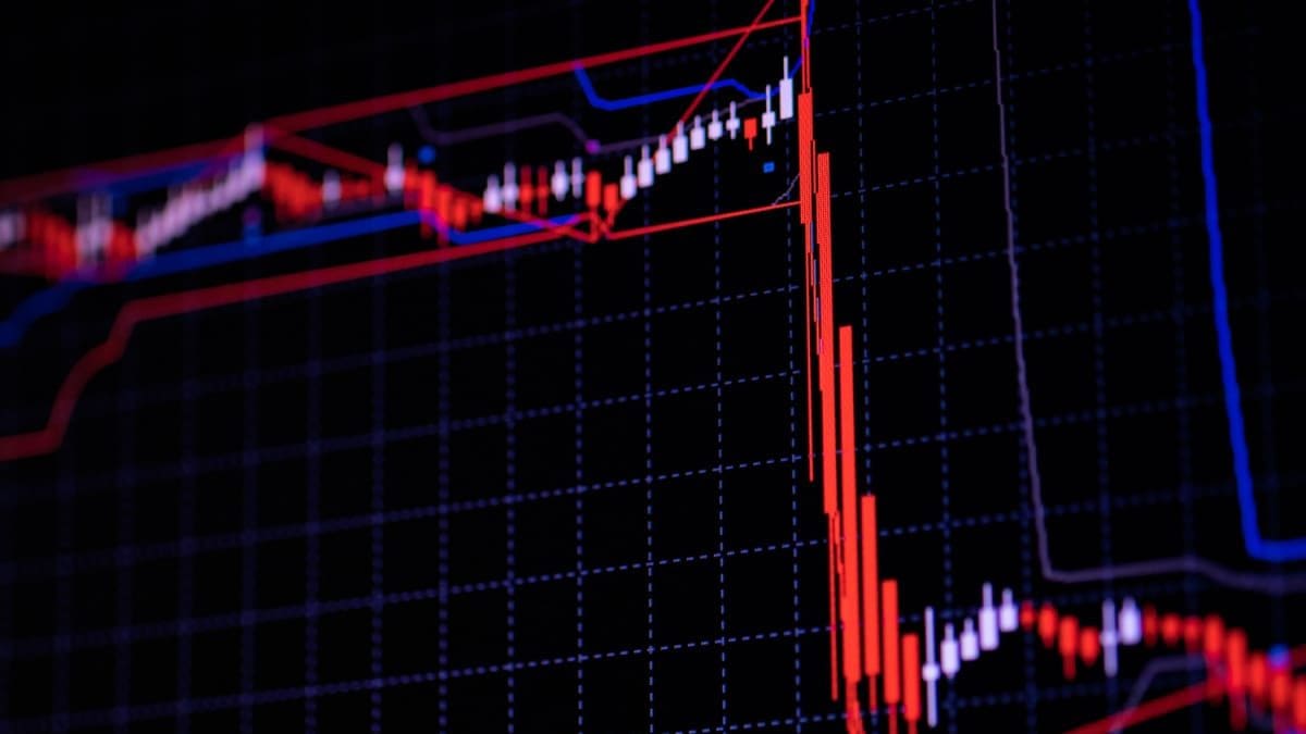 Le cours du bitcoin s’effondre, le marché encaisse une gifle implacable