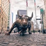 Le Bitcoin bat des records et se renforce face aux petites valeurs
