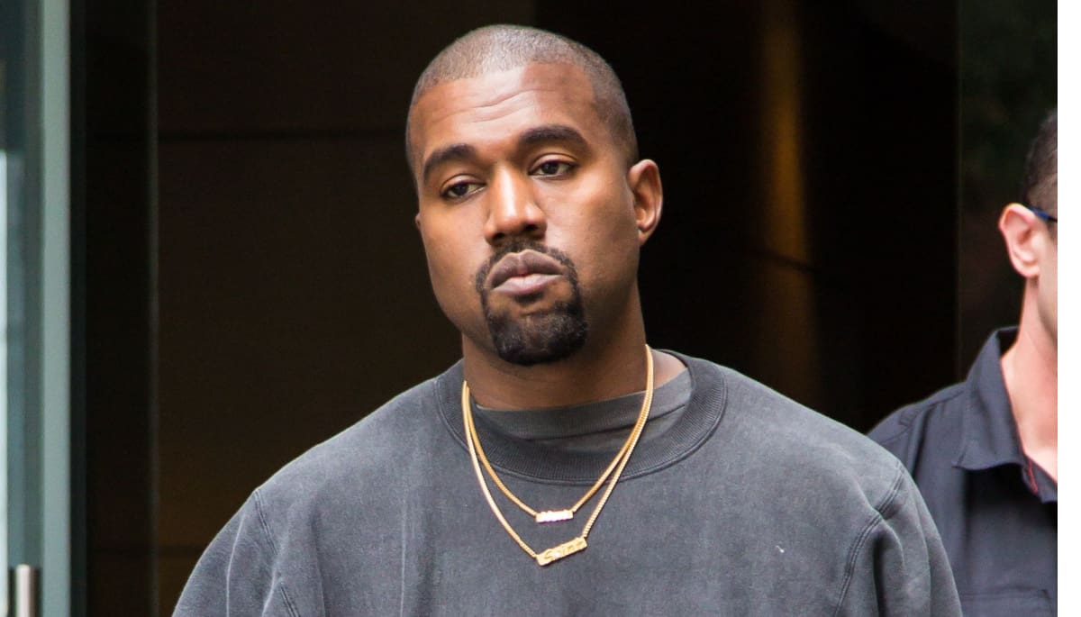 Kanye West annonce le lancement de sa propre memecoin : “Tout les coins actuels sont faux”