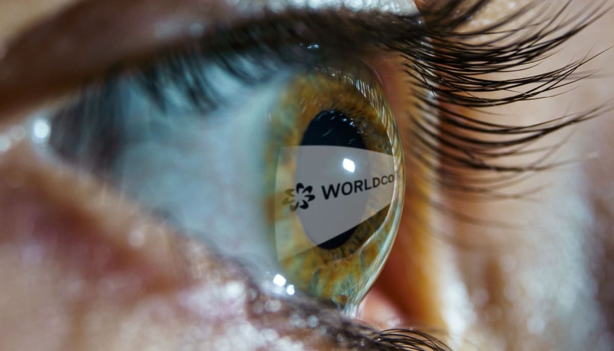 Worldcoin s'effondre : sa propre fondation vend pour 57 millions d'euros de crypto