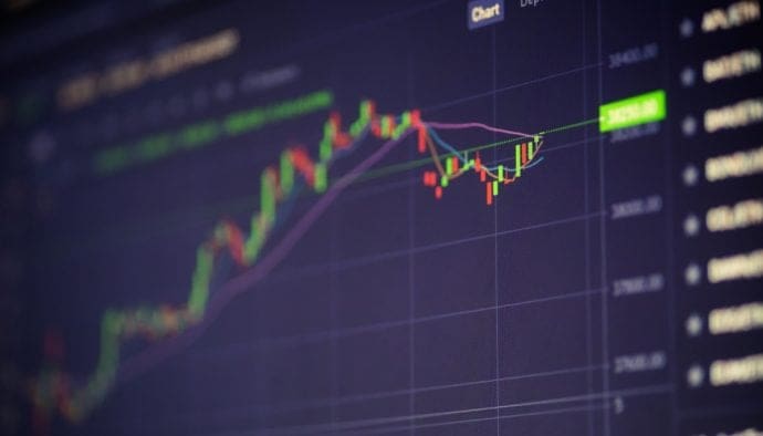 Le Bitcoin tient les 100 000 $ – la peur règne toujours sur le marché