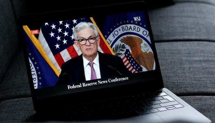 Le cours du Bitcoin encaisse un choc historique : ce soir sera décisif