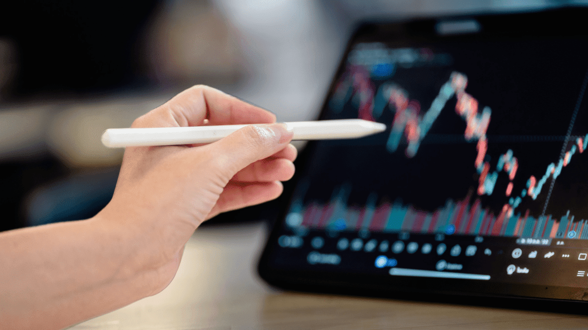 Le bitcoin a-t-il atteint un point bas ? Pourquoi certains investisseurs espèrent une panique