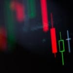 Le cours du bitcoin se remet d’un crash violent, les altcoins affichent une forte reprise