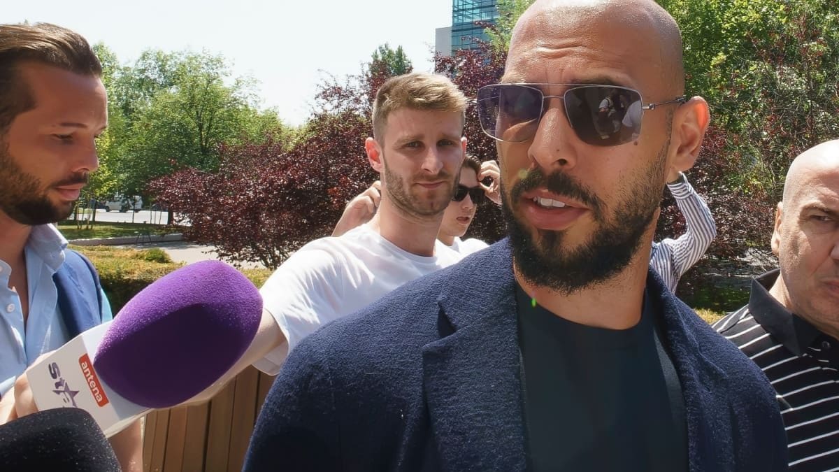 L'influenceur controversé Andrew Tate fait un pari extrême sur la chute du cours du Bitcoin