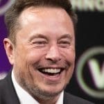 Pourquoi Tesla verse 25 milliards d’euros à Musk malgré la baisse des ventes