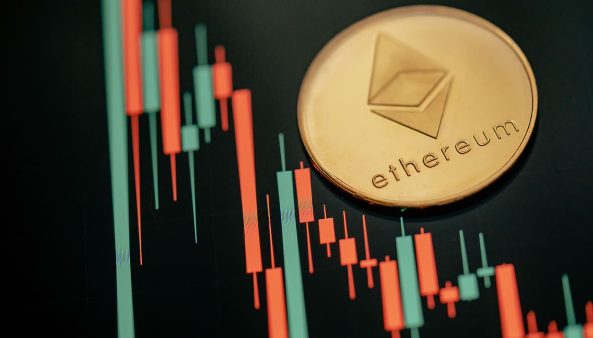 Ethereum chute de moitié, mais les baleines achètent toujours