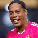 Ronaldinho lance sa crypto : le cours chute aussitôt de 60 %