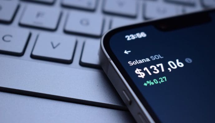 Solana grimpe de 86 % en 2 mois : les 300 $ en ligne de mire ?