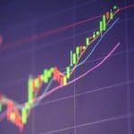 Bitcoin dépasse les 106 000 $ : les petits altcoins s’envolent