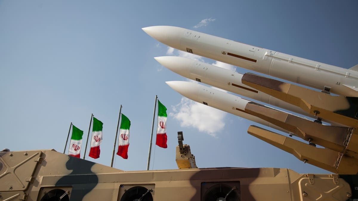 L’Iran bombarde Israël de missiles : le bitcoin ignore la panique