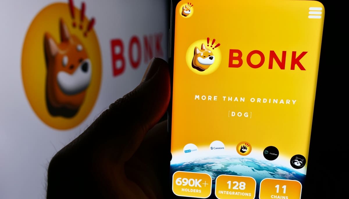 Le memecoin BONK bondit de 51 % grâce à un partenariat surprise