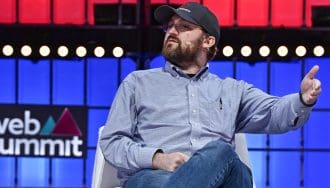 Fondateur de Cardano : « Le Bitcoin atteindra 250.000 $ l’an prochain »