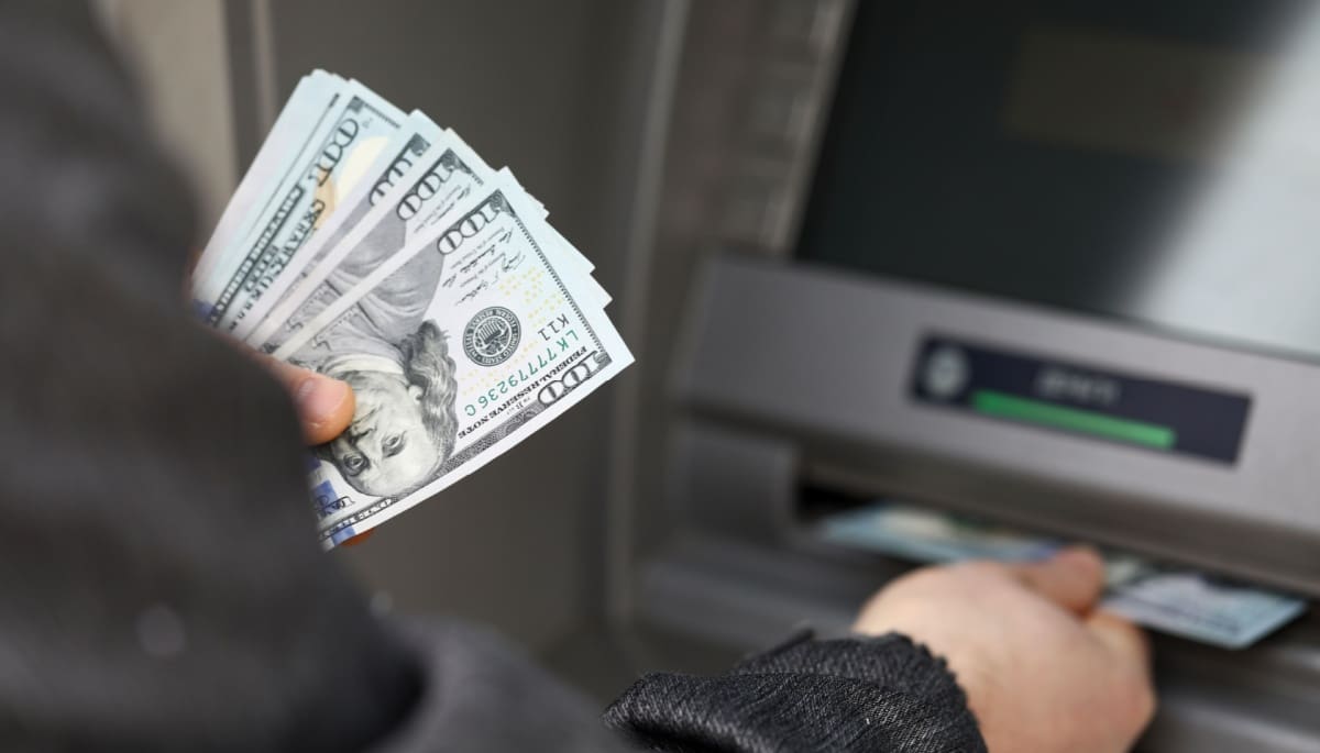 Le Bitcoin réagit à l’explosion monétaire : 45 % de dollars imprimés en plus