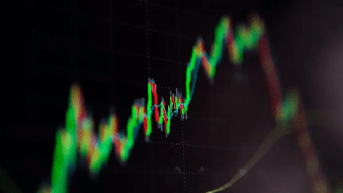 Un analyste connu avertit : le bitcoin pourrait chuter jusqu’à 10.000 dollars