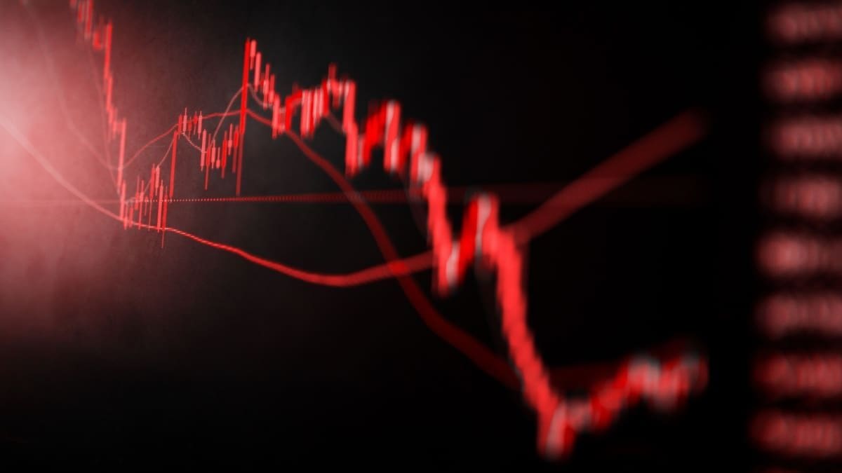 La chute du cours du bitcoin se poursuit malgré un achat massif : voici les causes