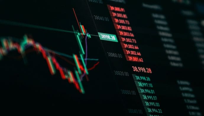Bitcoin grimpe, XRP en profite : 14h30 sera décisif