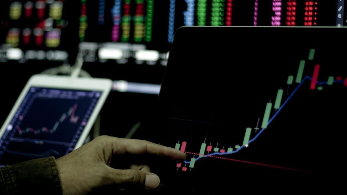 Oubliez l’« Uptober » : historiquement, le bitcoin performe mieux en février