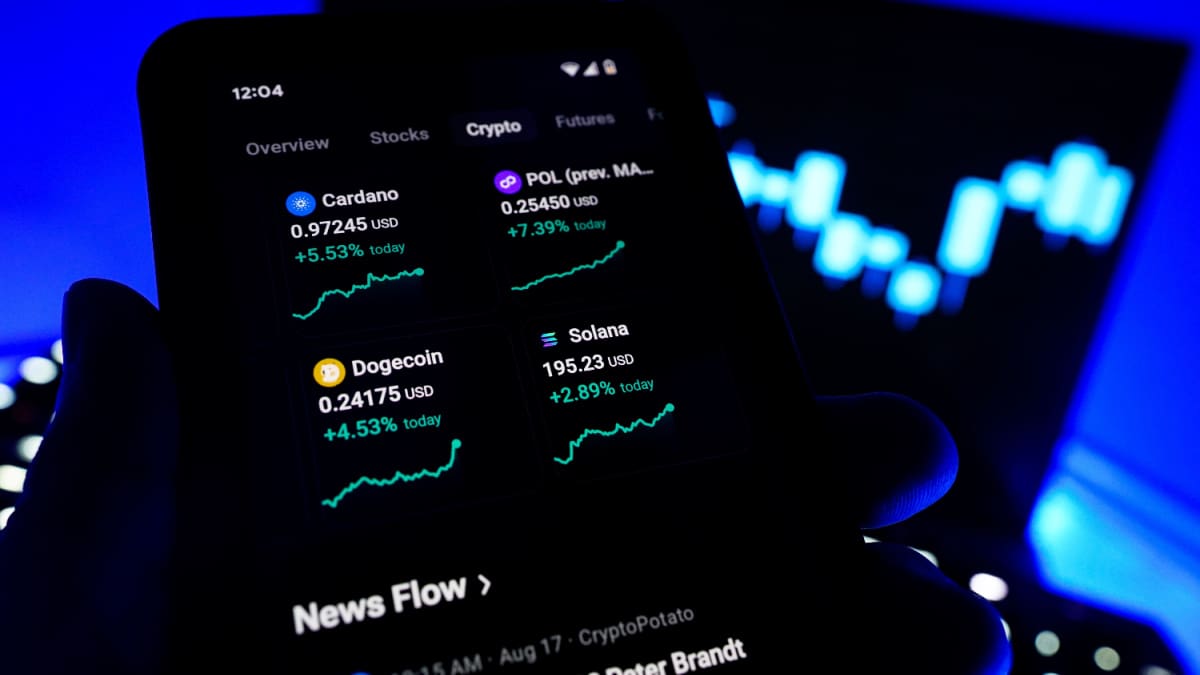 Deux cryptomonnaies populaires font une entrée remarquée en bourse