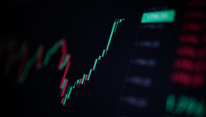 Le cours du bitcoin augmente de manière inattendue, les investisseurs jouent un rôle clé