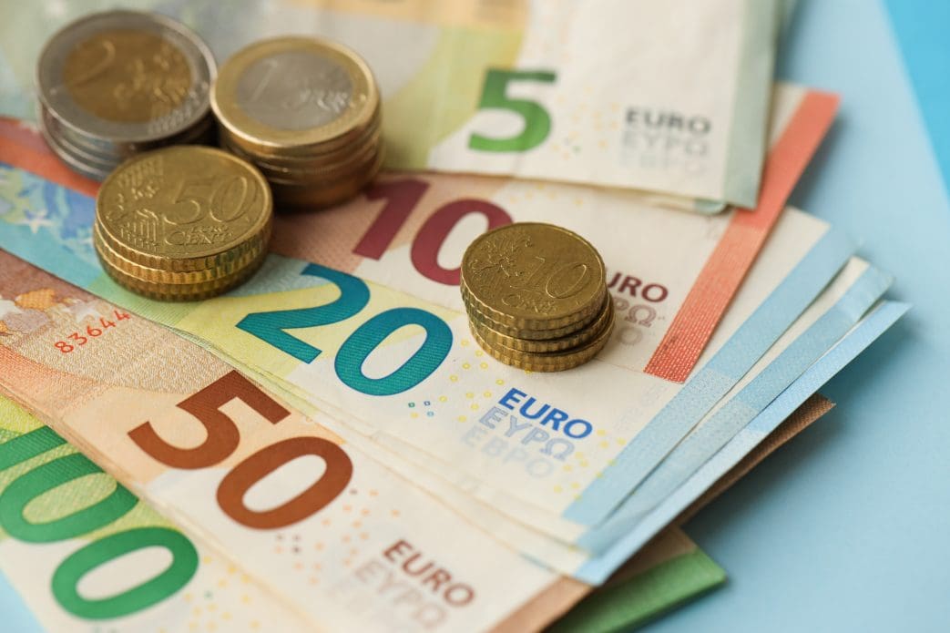 Les Français s'enthousiasment pour le bonus de 8 % : voici combien rapporte un dépôt