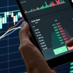 Un milliardaire du bitcoin réapparaît et choque le marché avec une vente géante