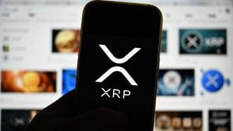 XRP : l’open interest chute à un plus bas, le marché retient son souffle
