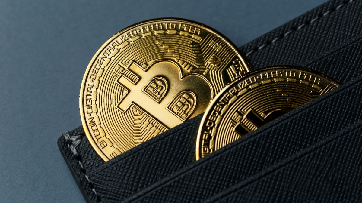 Un wallet Bitcoin dormant depuis 15 ans se réactive avec des millions