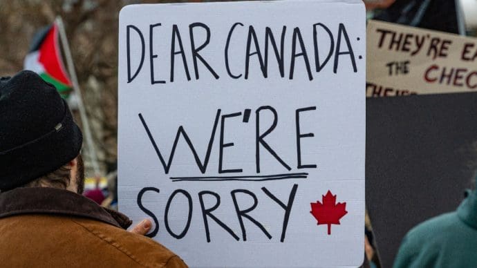 Le cours du Bitcoin recule après la menace de taxes d’importation de 100% contre le Canada