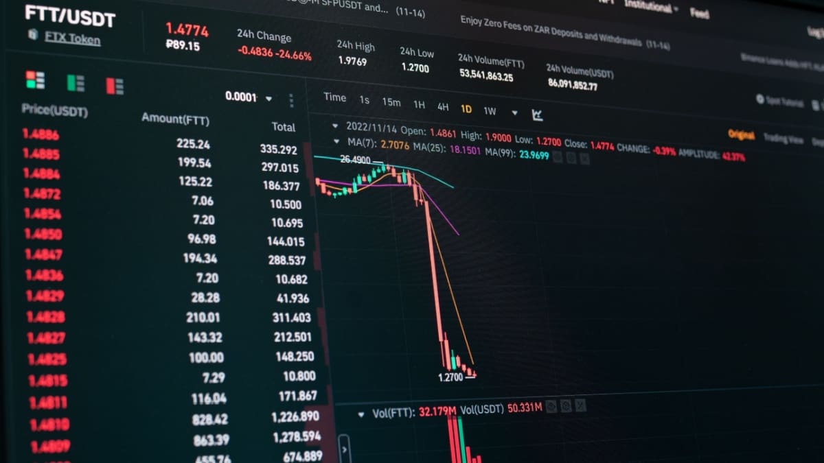 L’ex-patron d’une cryptobourse controversée sort de prison, mais à un prix élevé