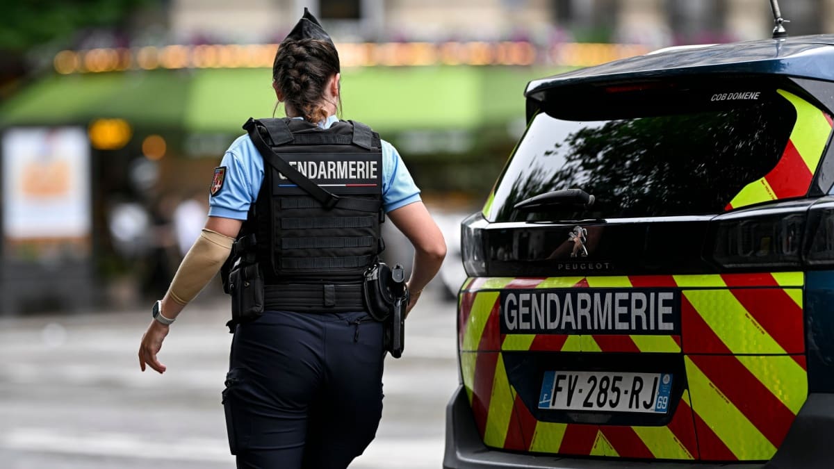 Des cryptomonnaies sur une clé USB entraînent un braquage à main armée contre une femme