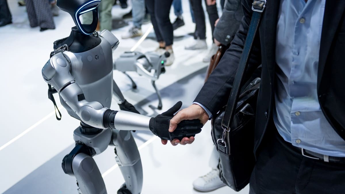 L’IA transforme les marchés : quelles conséquences pour vos actions et vos cryptos ?