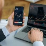 XRP s’effondre, mais un investisseur populaire achète au contraire davantage : voici pourquoi