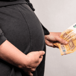 Trump offre 1 000 $ à chaque bébé pour investir