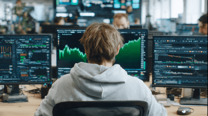 Un homme a prédit la chute du bitcoin et empoche des millions : « la peur crée des opportunités »