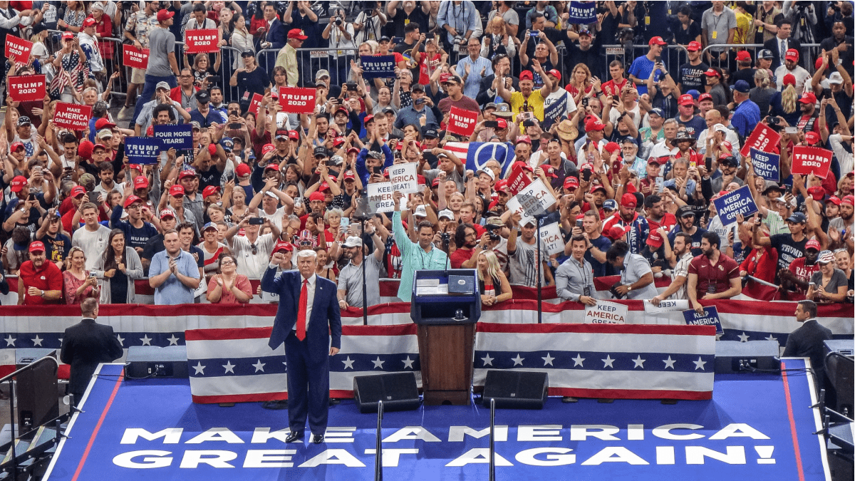 Arnaque crypto : un faux trader créé par IA trompe des fans de Trump