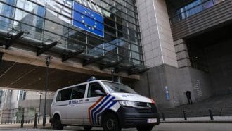 Des millions en crypto, fatbikes et yachts saisis lors d’une opération anti-contrebande de l’UE