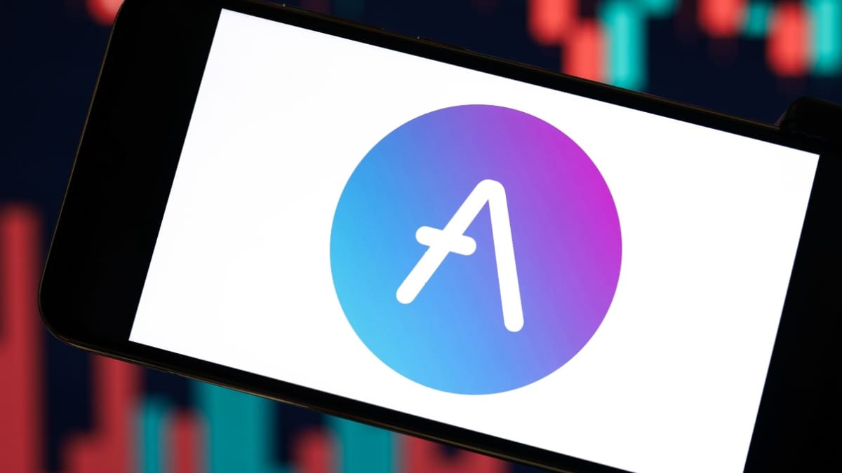 La cryptomonnaie Aave chute de 13 % : les tensions au sommet du projet atteignent leur paroxysme