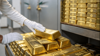 Pourquoi l’or et l’argent chutent-ils soudainement aussi fortement ?