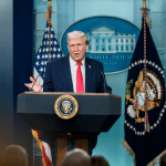 Trump suspend les frappes contre l’Iran : quel impact pour le bitcoin ?