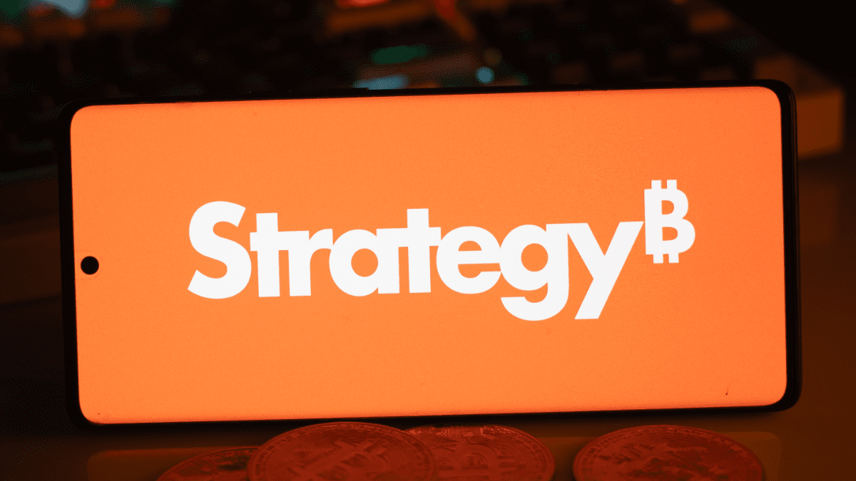 Strategy achète pour 216,5 millions d'euros en bitcoin et détient désormais 818 334 BTC