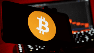 Le Bitcoin s'effondre : BlackRock enregistre la deuxième plus grande sortie de fonds de son histoire