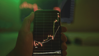 Bot bitcoin : un gain de 198 % en test, la stratégie à copier