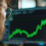 Ces 8 altcoins explosent malgré la baisse du marché crypto