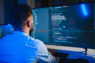 Une faille critique sur Bitcoin révélée après 1 an et demi, un quart du réseau encore vulnérable