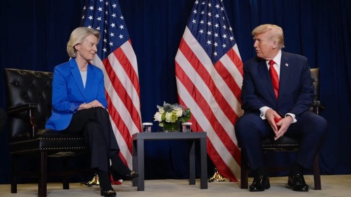 Trump perd une bataille judiciaire mais maintient la pression sur l’UE avec des droits de douane