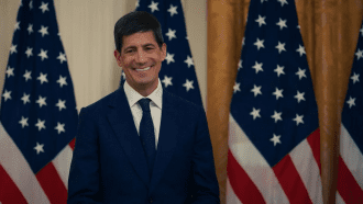 Bitcoin et les altcoins plongent après le premier discours du nouveau patron de la Fed